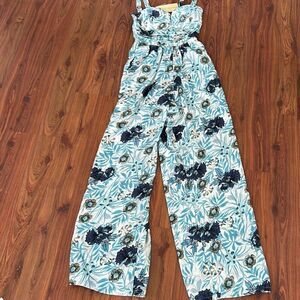 NWT BOG collective floral pants jumpsuit jumper wide leg size XS blue white